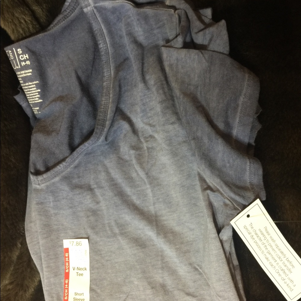 ❤️ Bundle Me ❤️ V-Neck Tee Semi-Fitted - Navy Blue